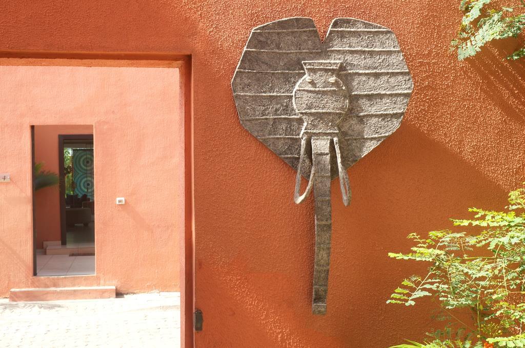 Hotel Maison Rouge Cotonou Kültér fotó