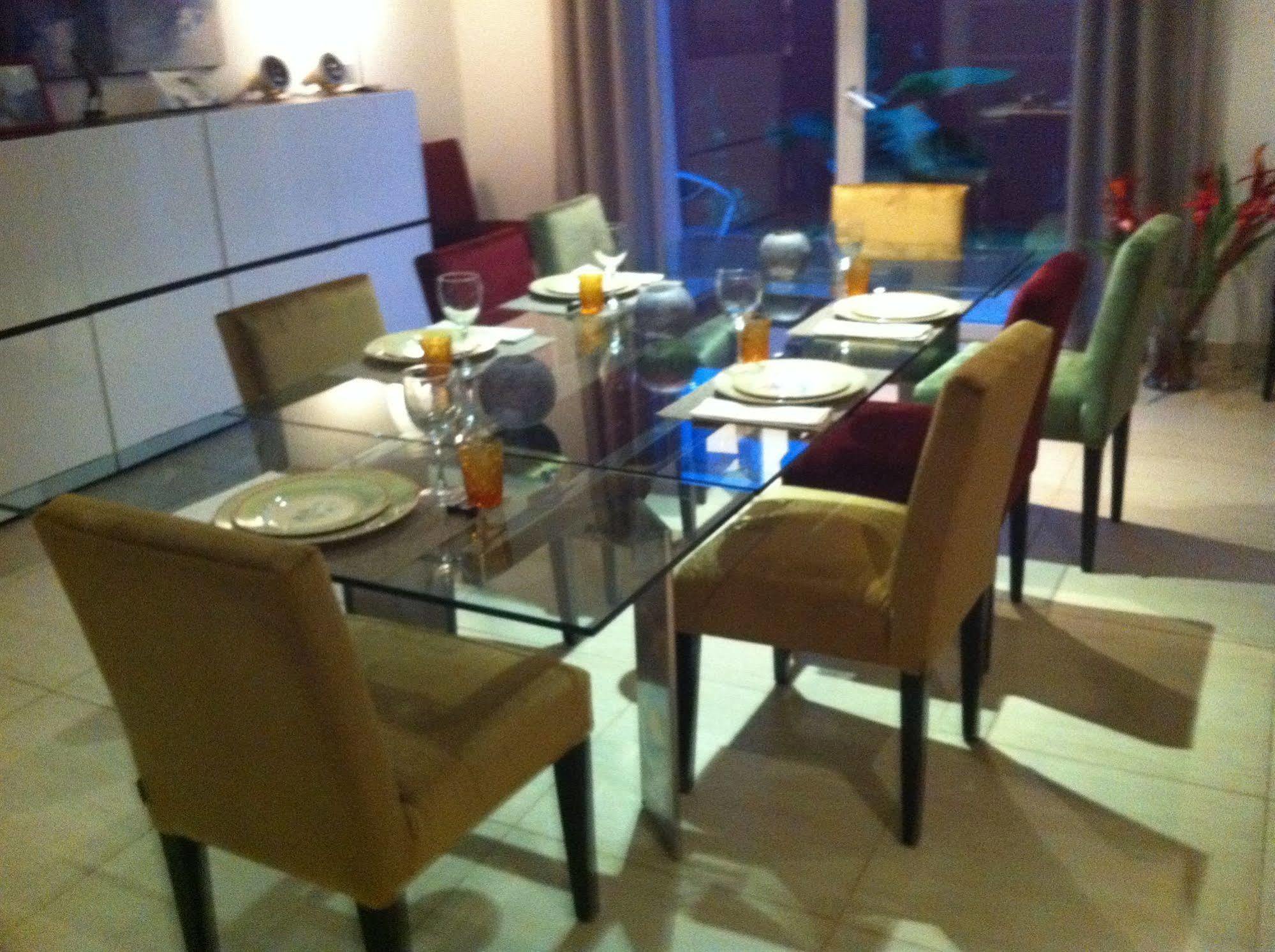 Hotel Maison Rouge Cotonou Kültér fotó